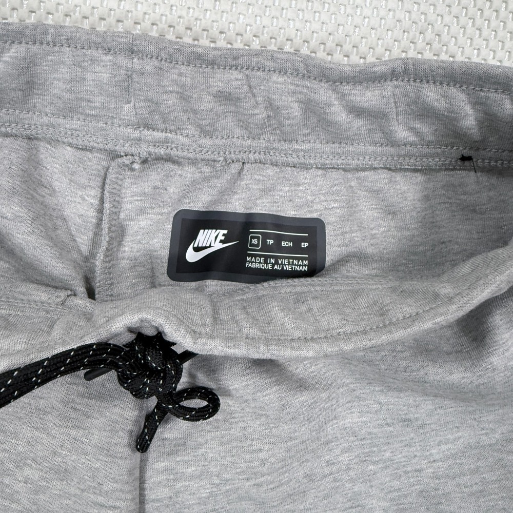 Nike Tech Fleece Men's XS Gray Shorts Heather Black Swoosh Drawstring 18" - Picture 5 of 7